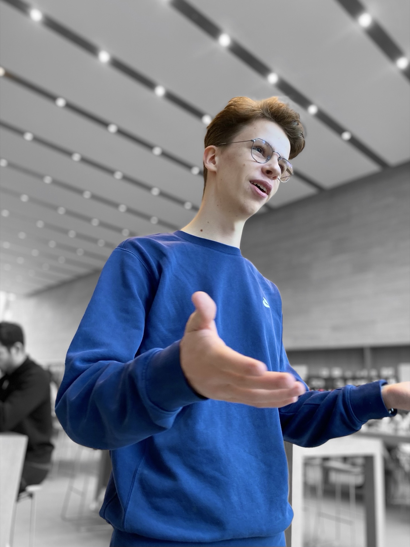 Justin Hüsges im persönlichen Technikgespräch